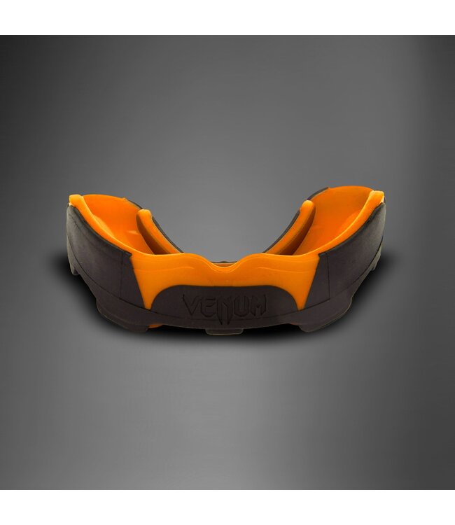 Venum Predator Mouth Guard – Mouthguard for Boxing, Kickboxing & MMA – Black Orange
