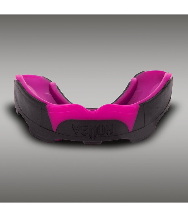 Venum Predator Mouth Guard – Mouthguard for Boxing, Kickboxing & MMA – Black Pink