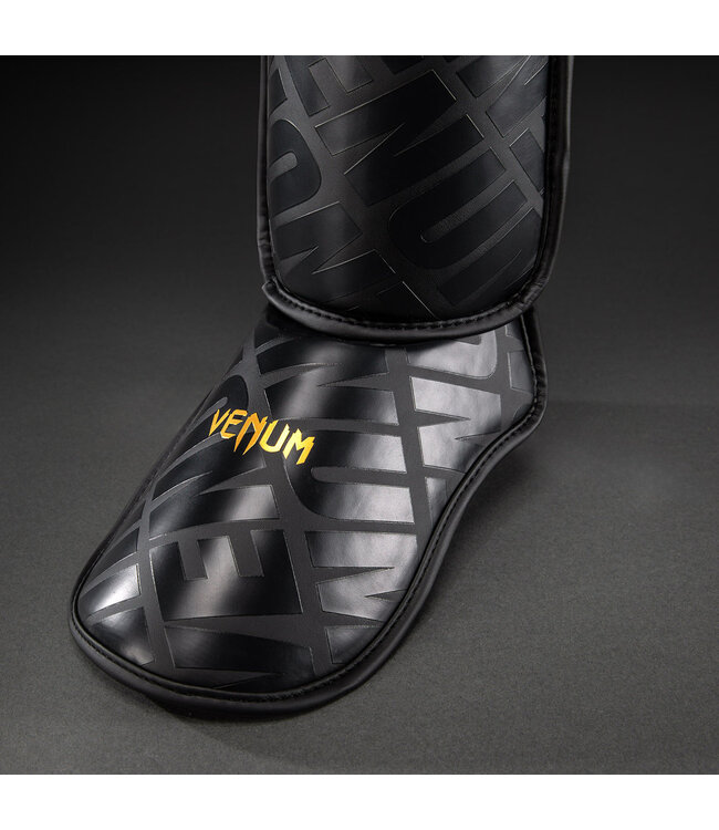 Venum Contender 1.5 XT 3D Schienbeinschoner – Schwarz Gold – Kickboxen & Muay Thai