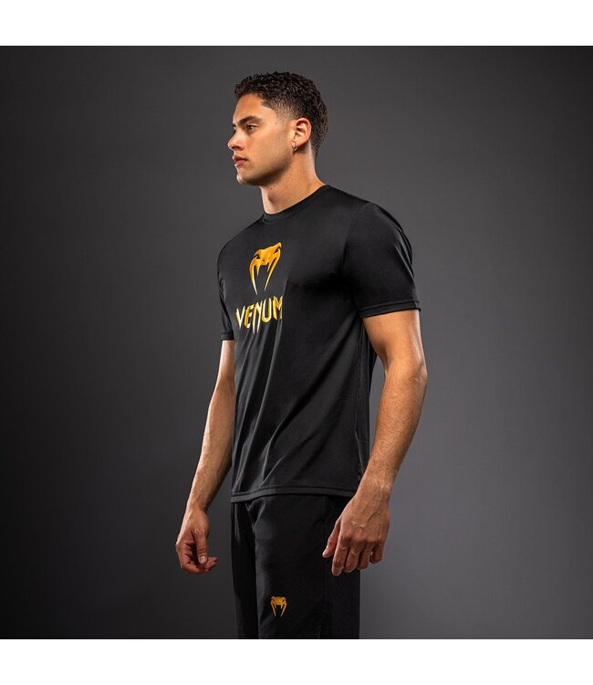 Venum Classic Dry Tech T-Shirt – Leistungsstarkes Trainingsshirt – Schwarz/Gold