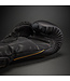 Venum G-Core Bokshandschoenen – Zwart/Goud voor Boksen, Kickboksen & Muay Thai