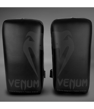 Venum Venum Giant Kick Pads - Black/Black (Pair)
