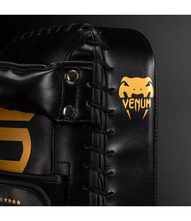 Venum Giant Kick Pads – Schwarz/Gold (Paar) – Kickboxen & Muay Thai