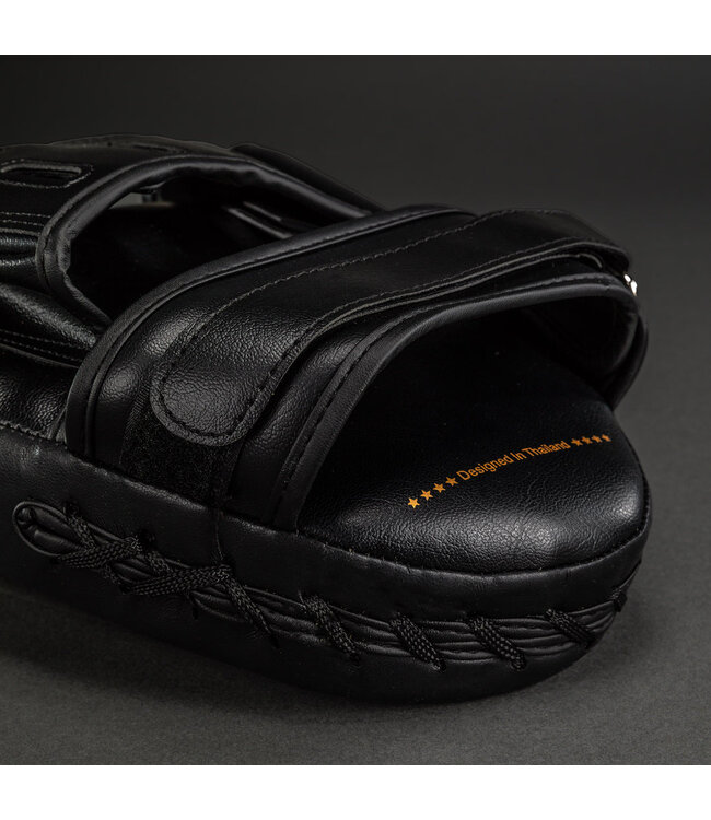 Venum Light Focus Mitts – Zwart/Goud voor Boksen, Kickboksen & Muay Thai