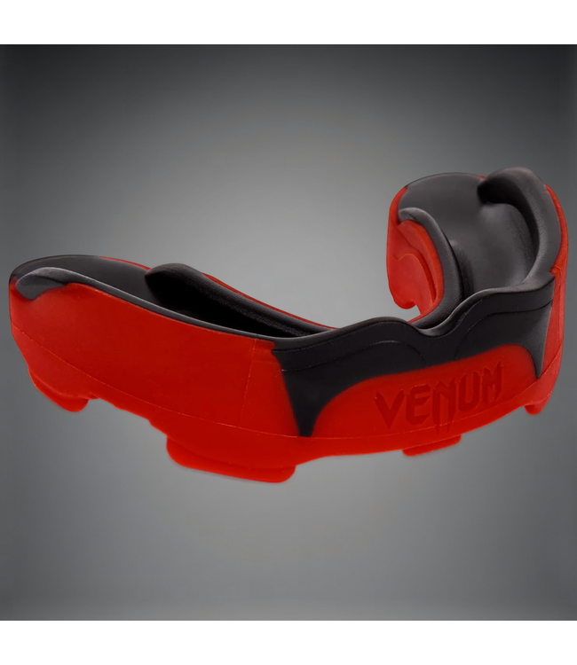 Venum Predator Mouth Guard – Mundschutz für Boxen, Kickboxen & MMA – Rot/Schwarz