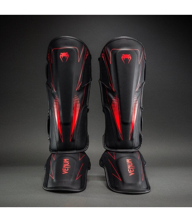 Venum Amazonia Reborn Impact Evo Scheenbeschermers Zwart/Rood – Voor Muay Thai & Kickboksen