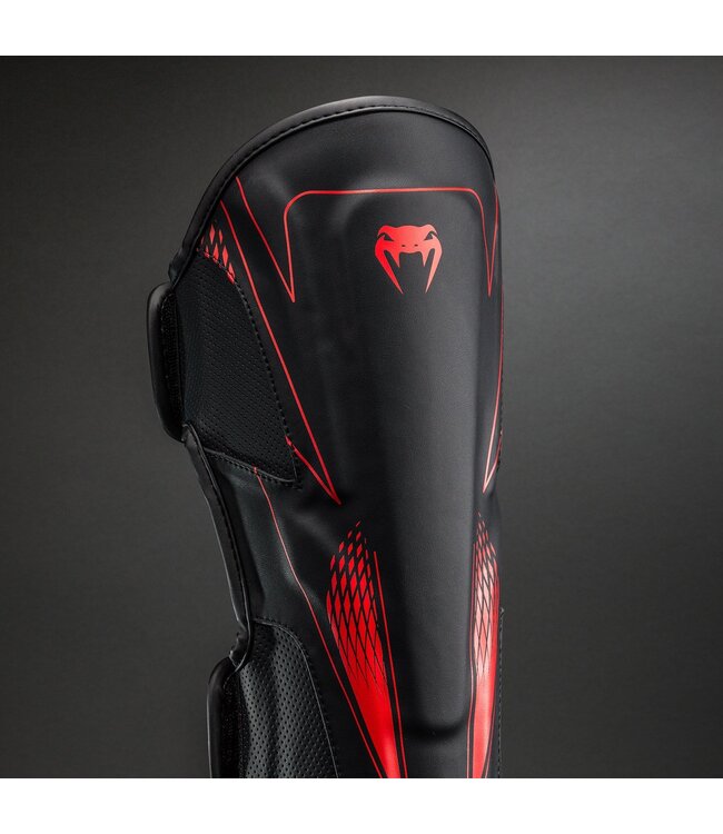 Venum Amazonia Reborn Impact Evo Schienbeinschoner Schwarz/Rot – Für Muay Thai & Kickboxen