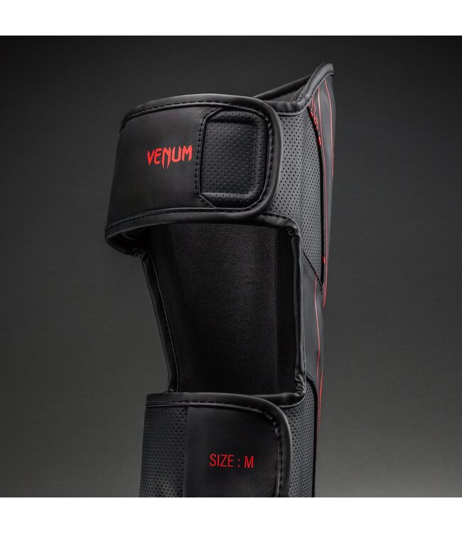 Venum Amazonia Reborn Impact Evo Schienbeinschoner Schwarz/Rot – Für Muay Thai & Kickboxen