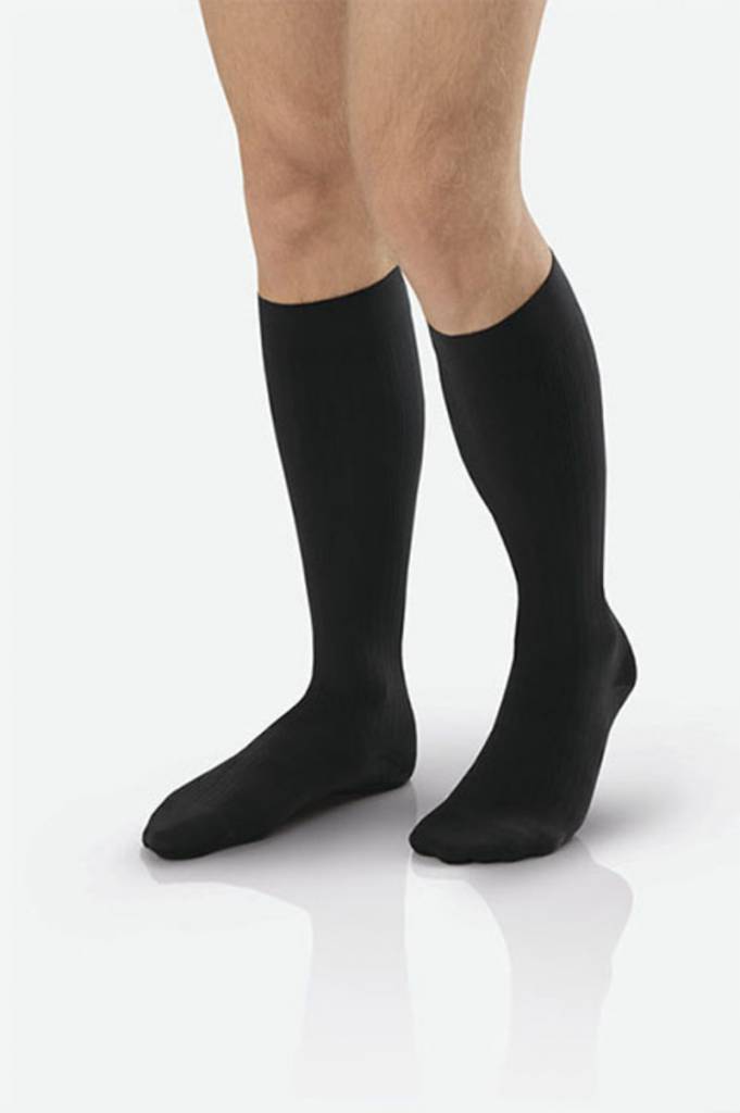 https://cdn.webshopapp.com/shops/16280/files/33575162/jobst-for-men-explore-ad-knee-stocking.jpg