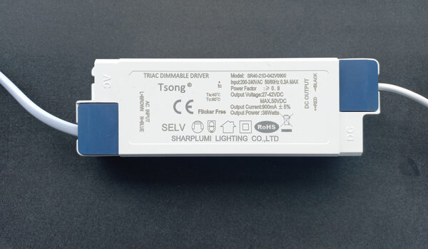 TSONG LED dæmpbar TRIAC-driver - 40-45W 30-42V 900mA - TSONG LED dæmpbar TRIAC-driver - 40-45W 30-42V 900mA -