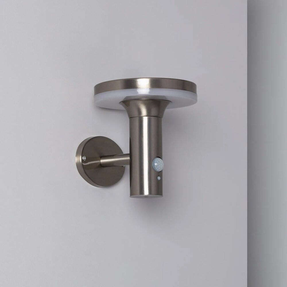 LCB Solar LED væglampe udendørs - PIR bevægelsessensor - 3800K-4200K - IP44 LCB Solar LED væglampe udendørs - PIR bevægelsessensor - 3800K-4200K - IP44