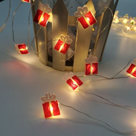 Modee Julelyskæde med Gaver - 90cm - 10 LED'er - På Batteri