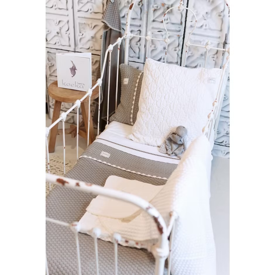 Koeka + Ledikantdeken Valencia