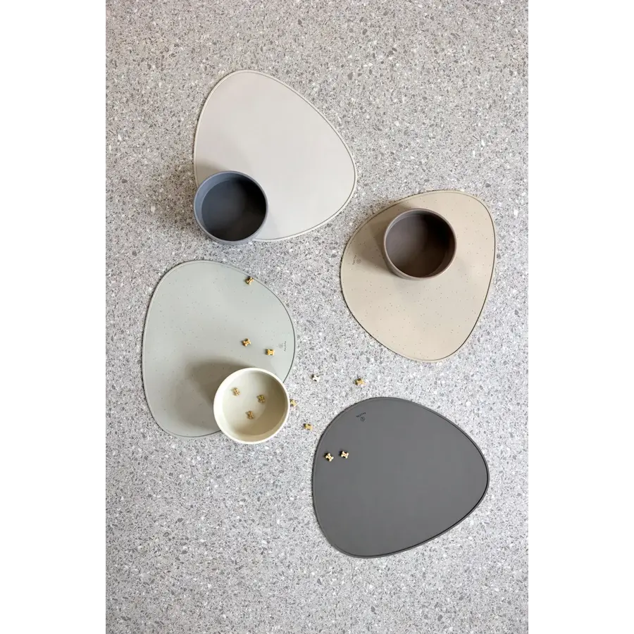 Dog Feeding Mat Loua