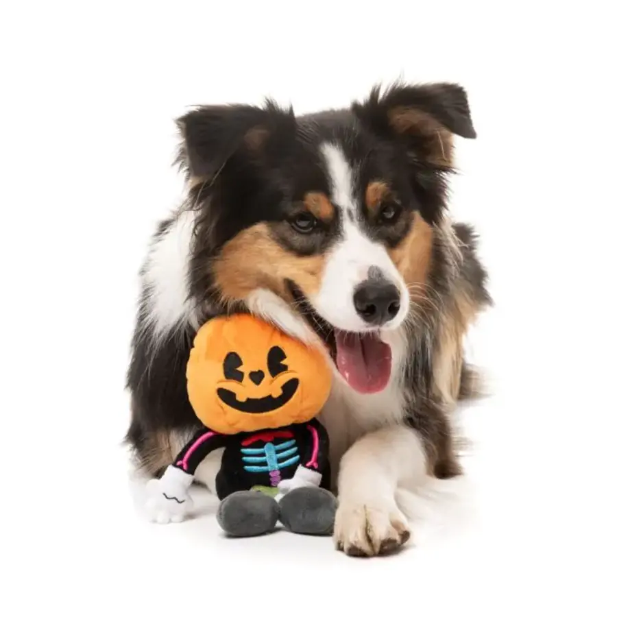 Halloween Boo-Ternut