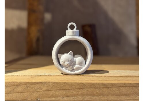 Christmas Sleeping Cat in Ornament Assorti