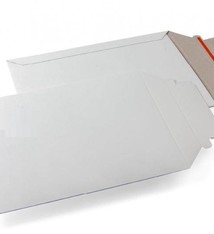 Massief kartonnen duplex envelop 450 gr/m2, Buitenmaat 215 mm x 270 mm Wit, rechte klep, tapelock en red tear-strip 100 st/ds