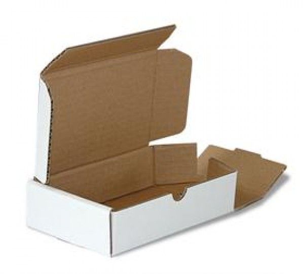 Postdozen / Postpack dozen 155x155x25mm, Kleur : Wit, Gewicht per doosje: 42 gram aantal per pallet: 4800