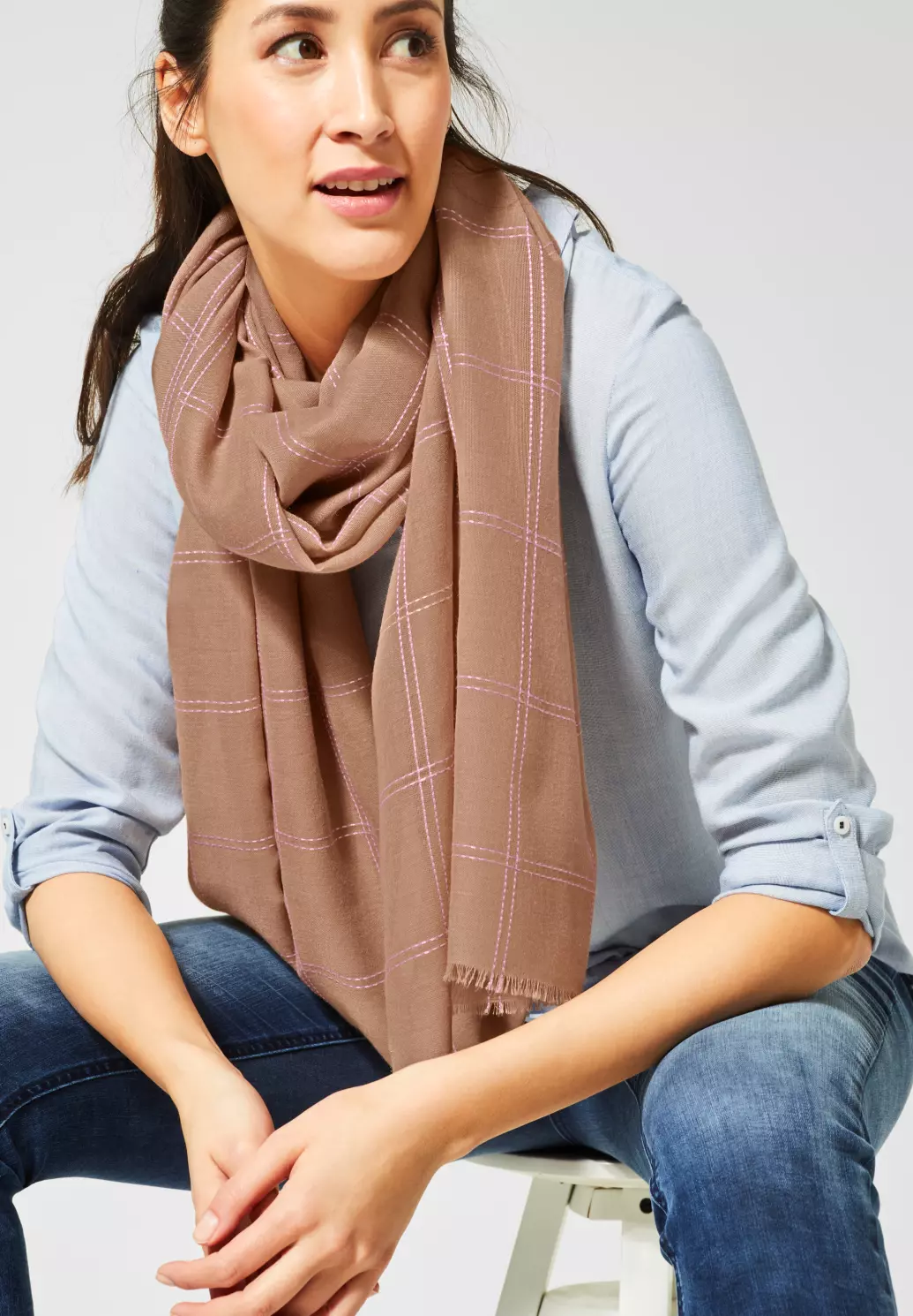 Street One Scarf with Check Print - Easy Camel