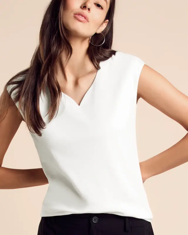 Street One T-Shirt met Hartvormige Halslijn - Off White