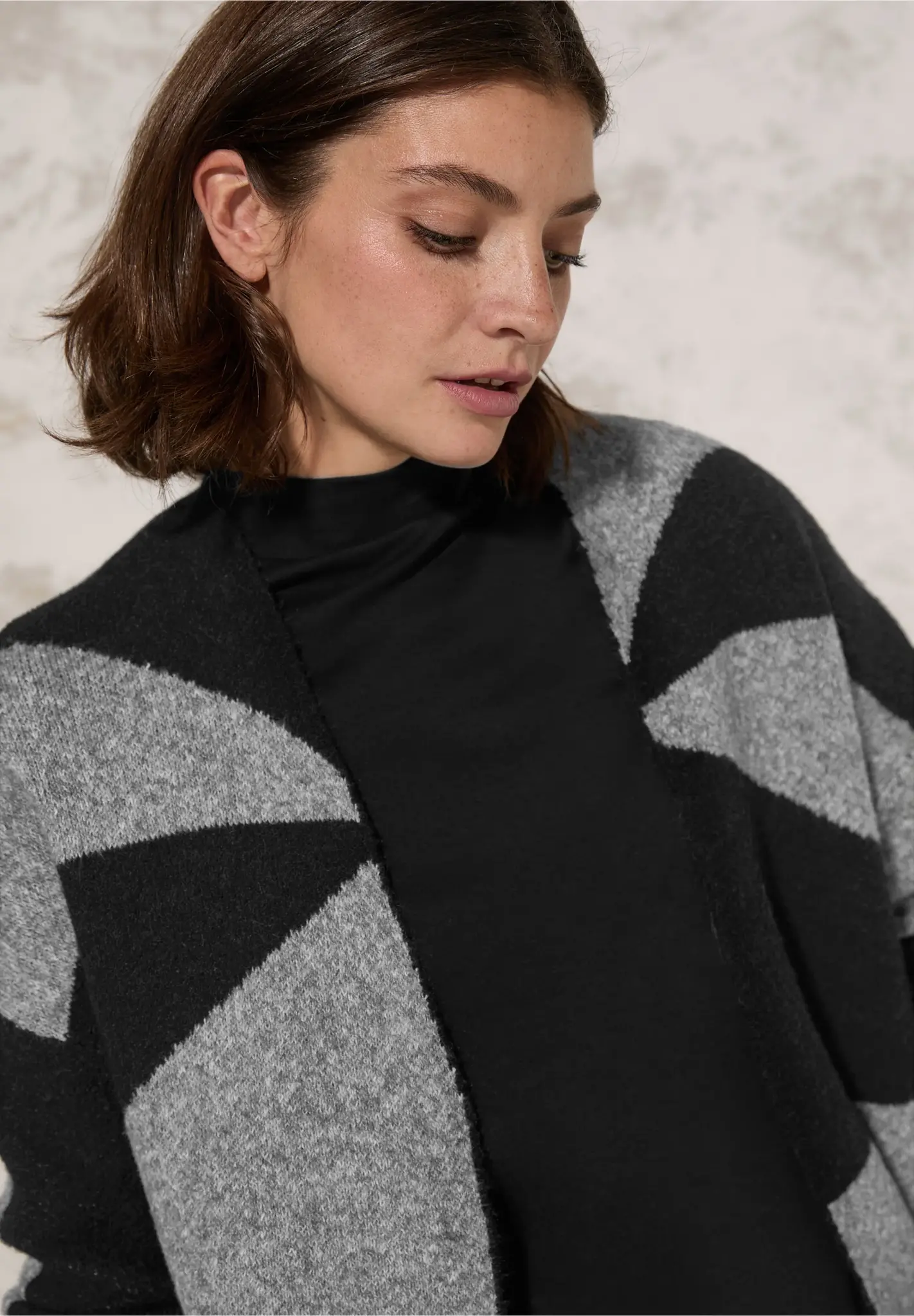 Cecil Print Cardigan - Black