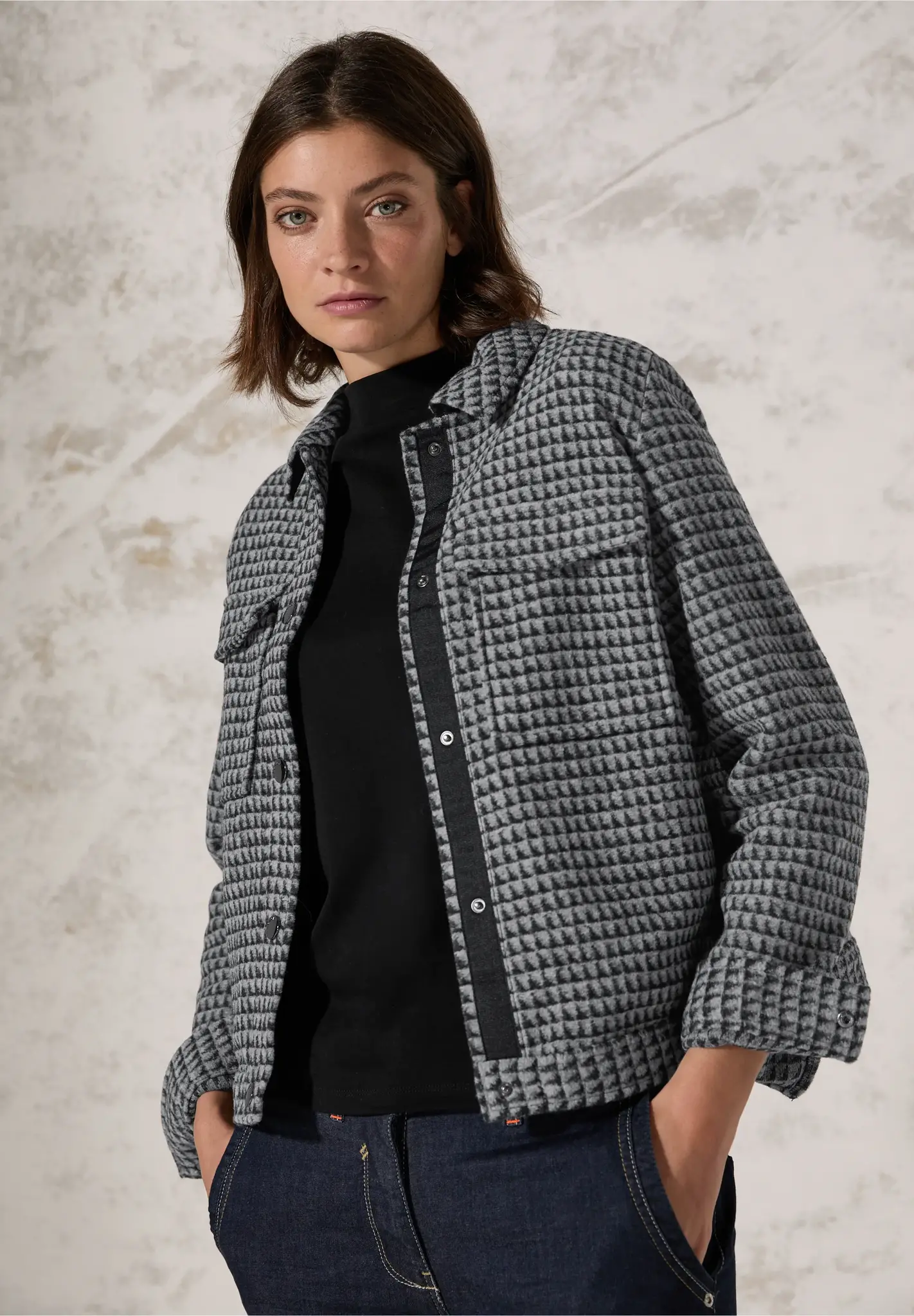 Cecil Kurze Jacquard Jacke - Black