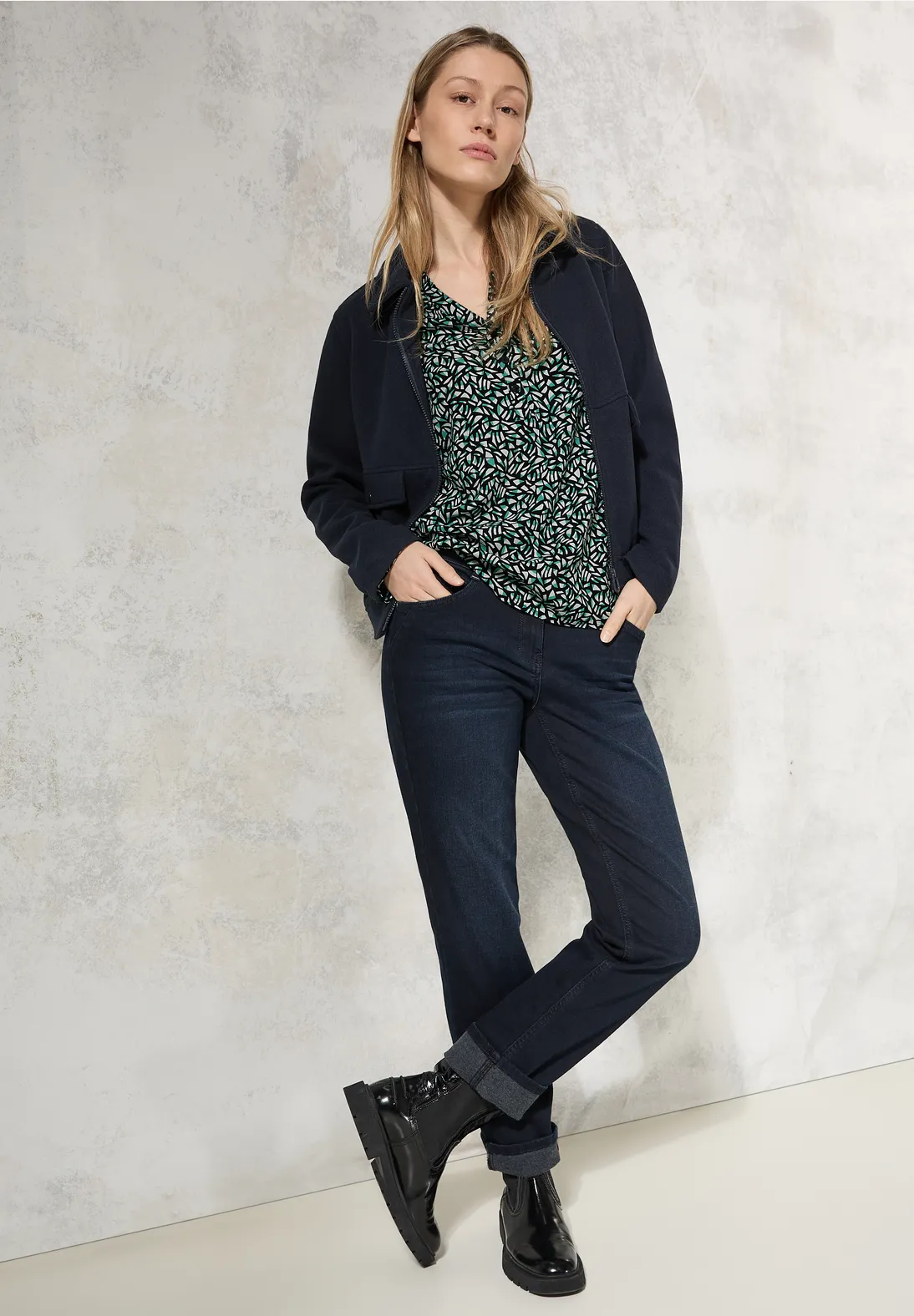 Cecil Bluse mit Minimal Print - Black