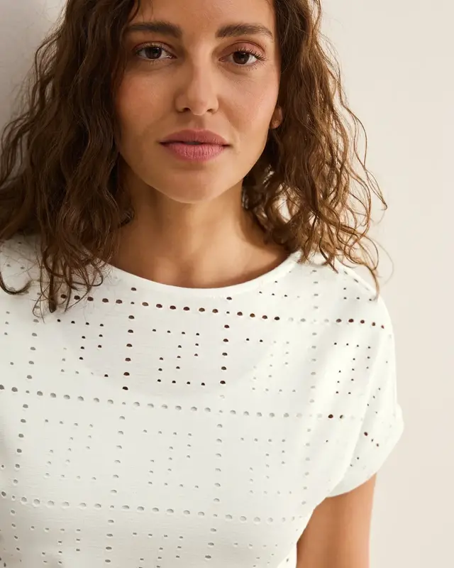 Cecil T-Shirt mit Lochmuster - Vanilla White