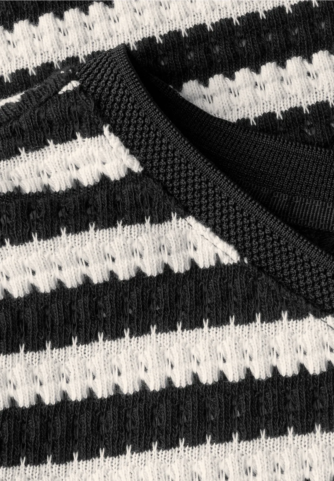 Street One Knit Jumper with Stripes - Black