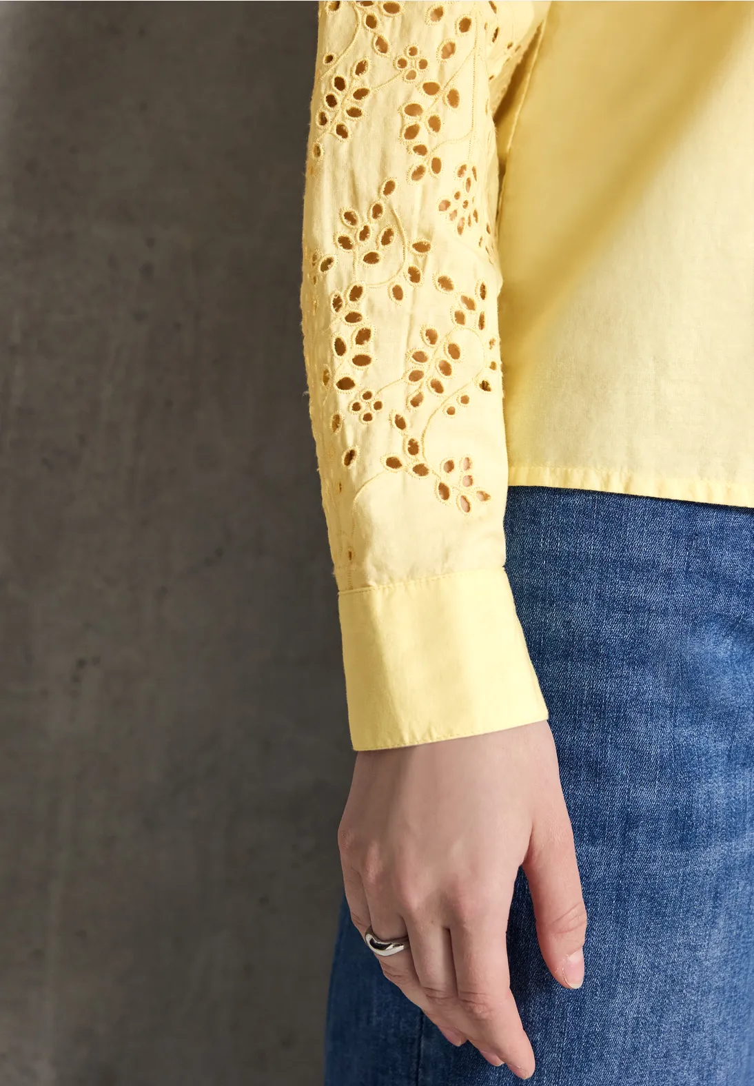 Street One Studio Blouse met Geborduurde Mouwen - Blend Yellow