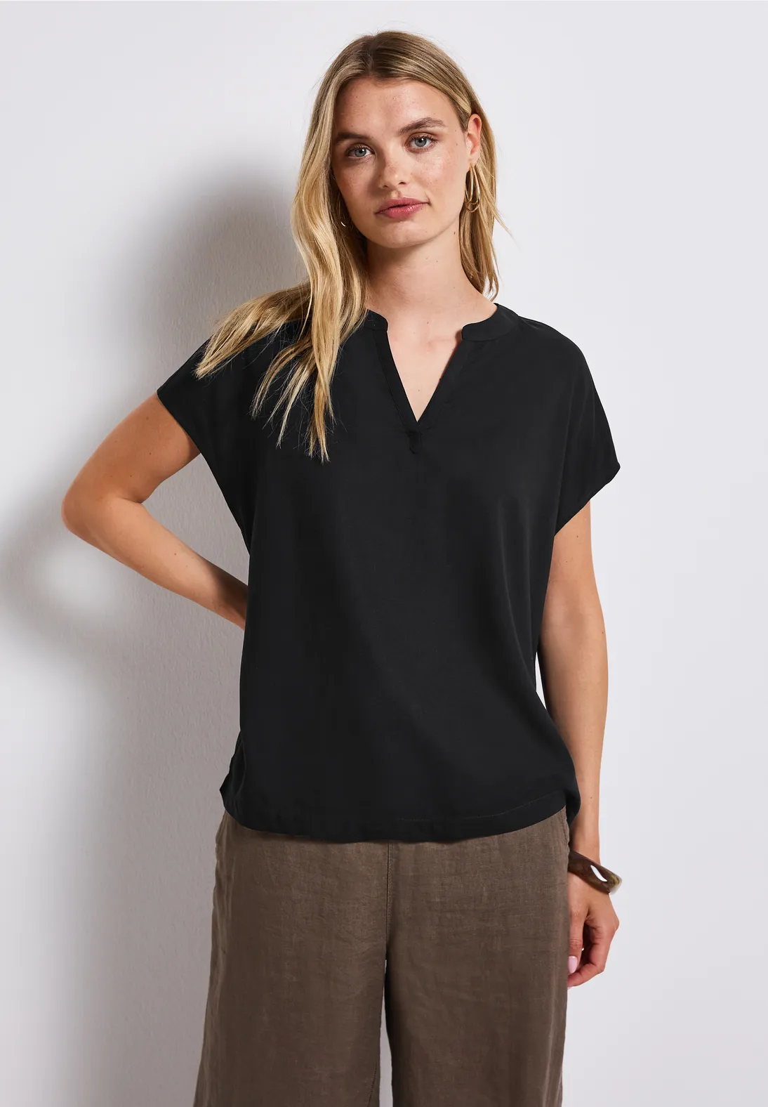 Street One Blouse met Gespleten Hals - Black