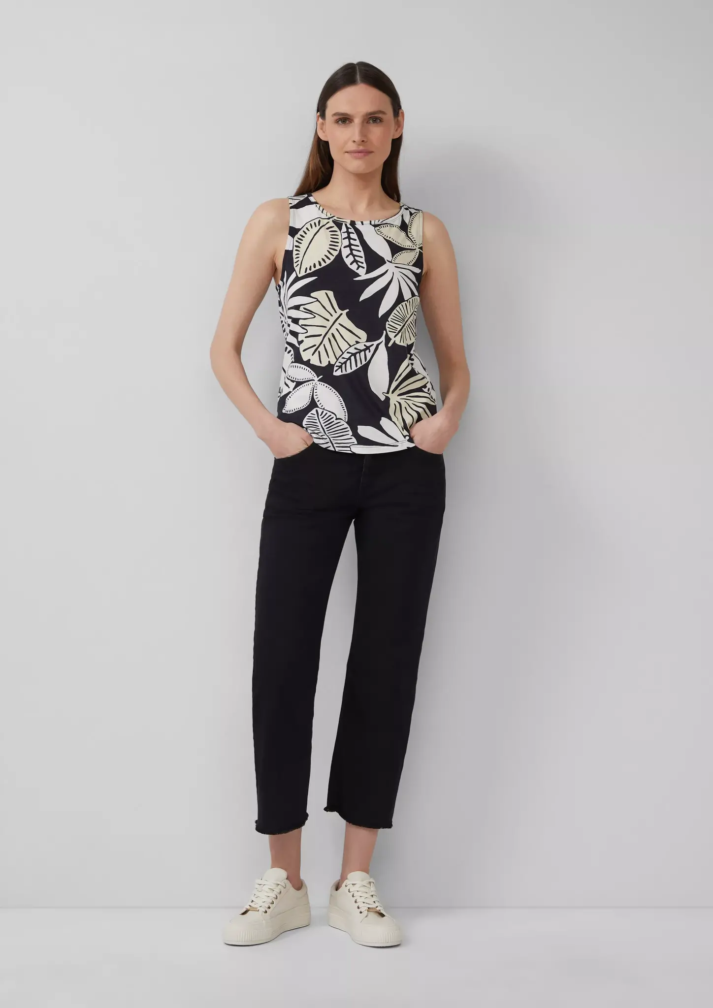 S. Oliver Top with Cut-Out - Black