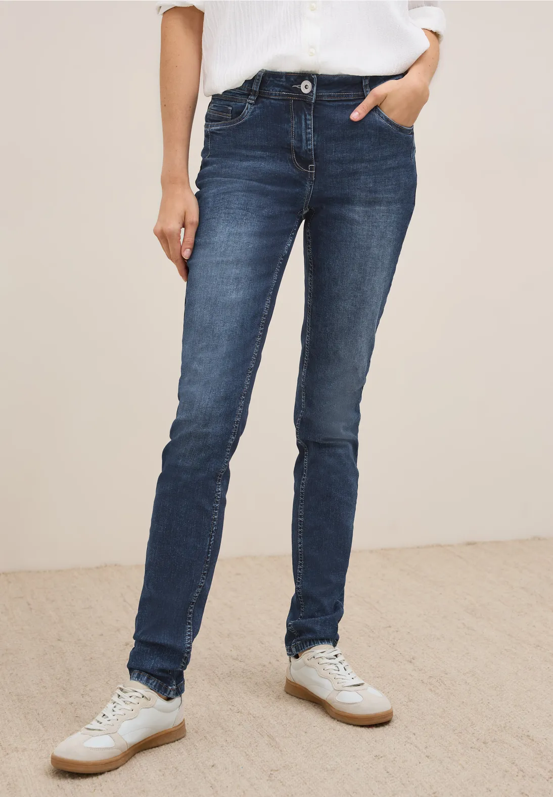 Cecil Casual Fit Jeans Scarlett - Mid Blue Wash