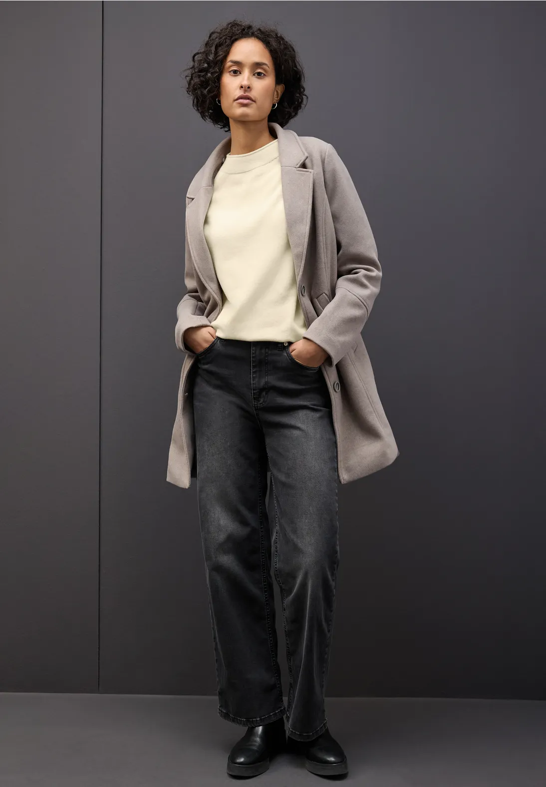 Street One Jumper with Curled Edge - Soft Beige