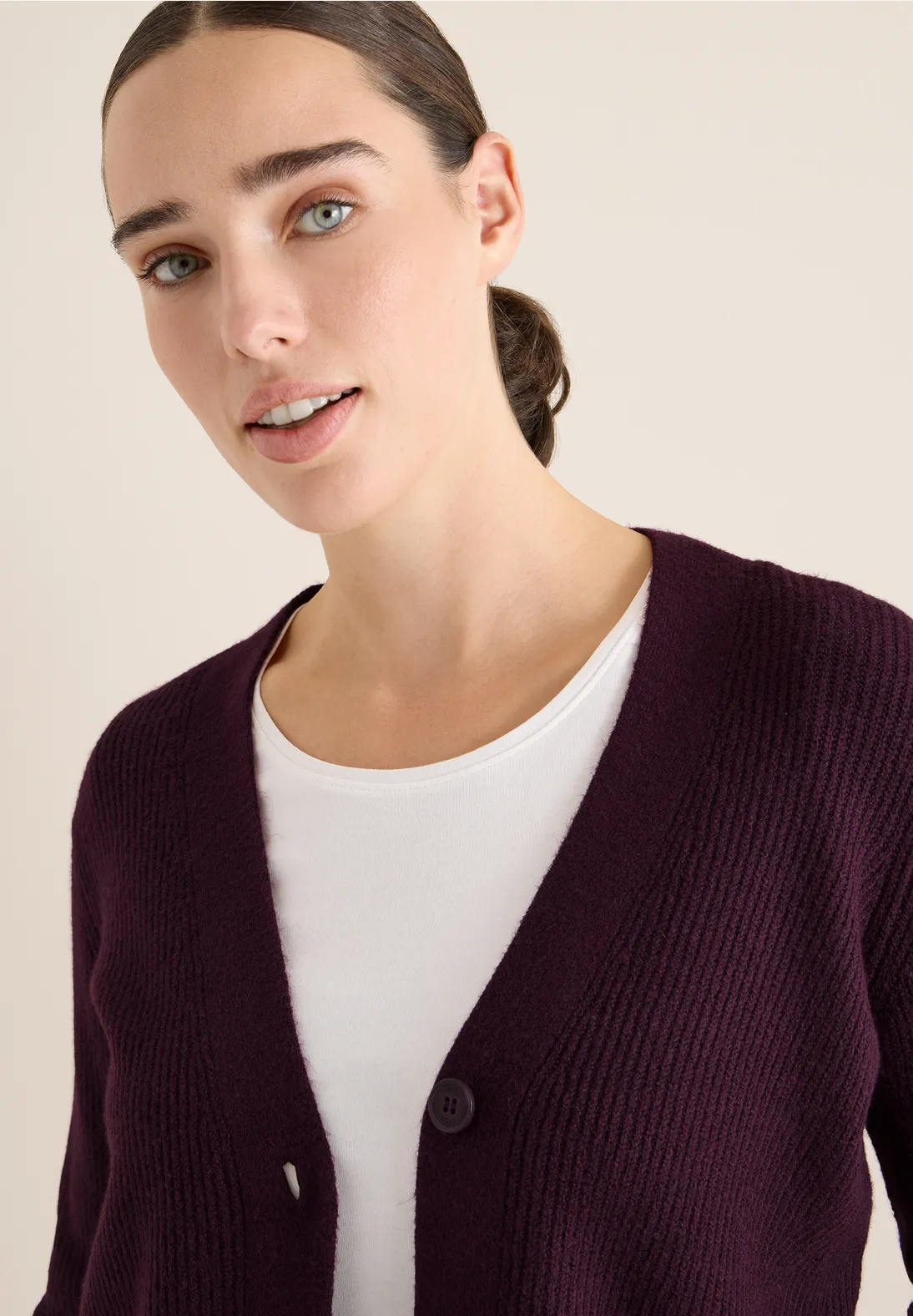 Cecil Cardigan mit Strukturdetail - Eggplant Red