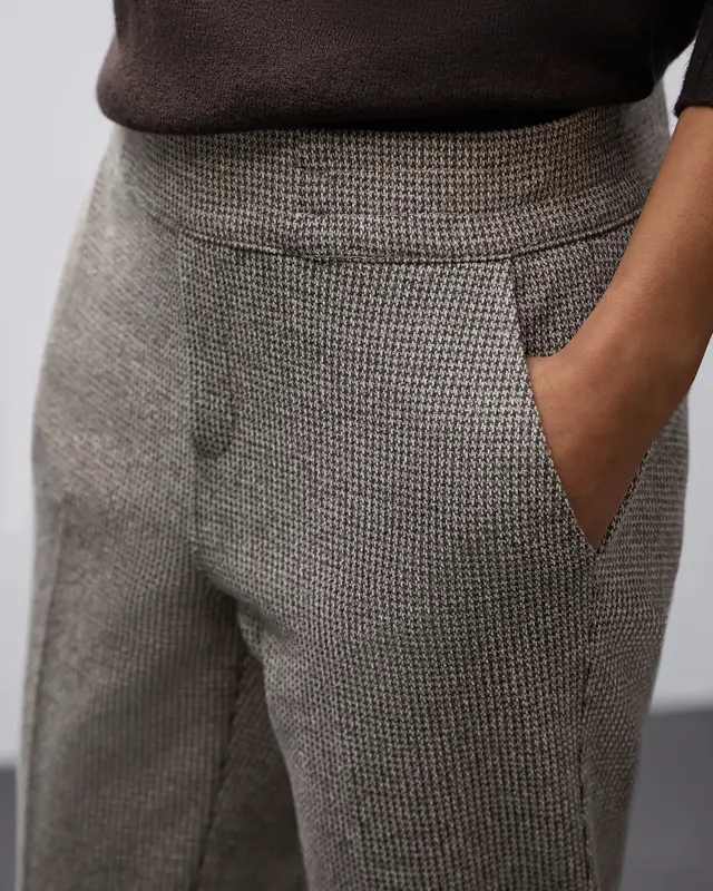 Street One Loose Fit Hose Bonny - Darkest Brown