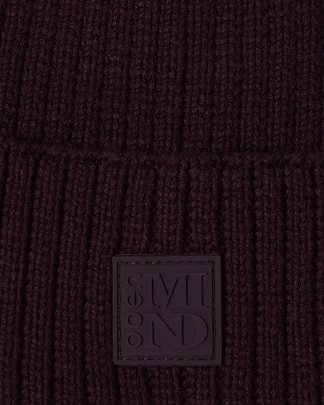 Cecil Beanie - Eggplant Red