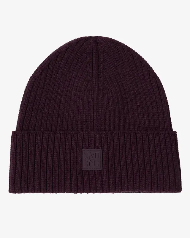 Cecil Beanie - Eggplant Red