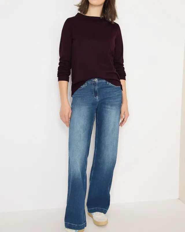 Cecil Funnelneck Shirt - Eggplant Red