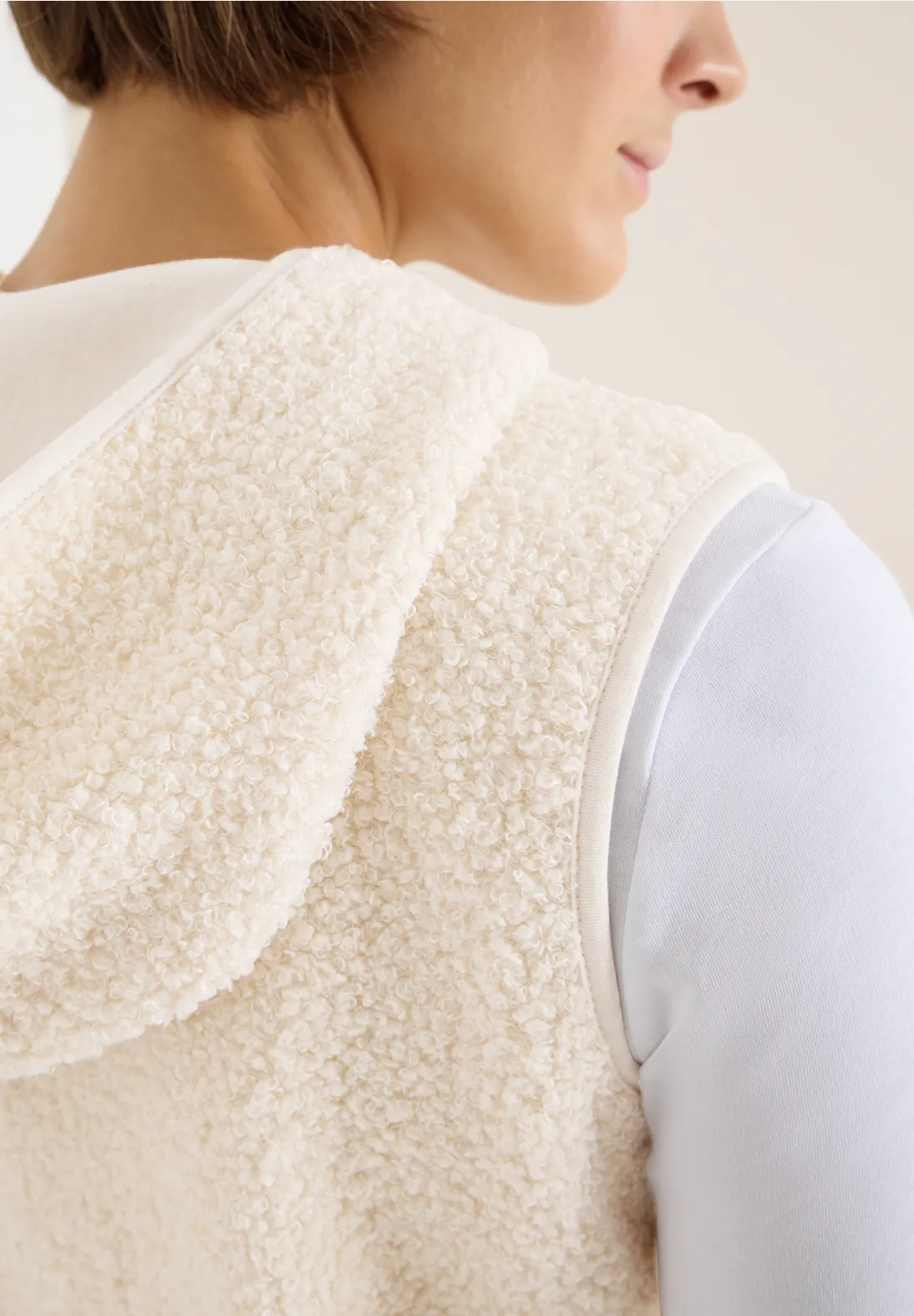 Cecil Teddy Troyer Vest - Teddy Vanilla White