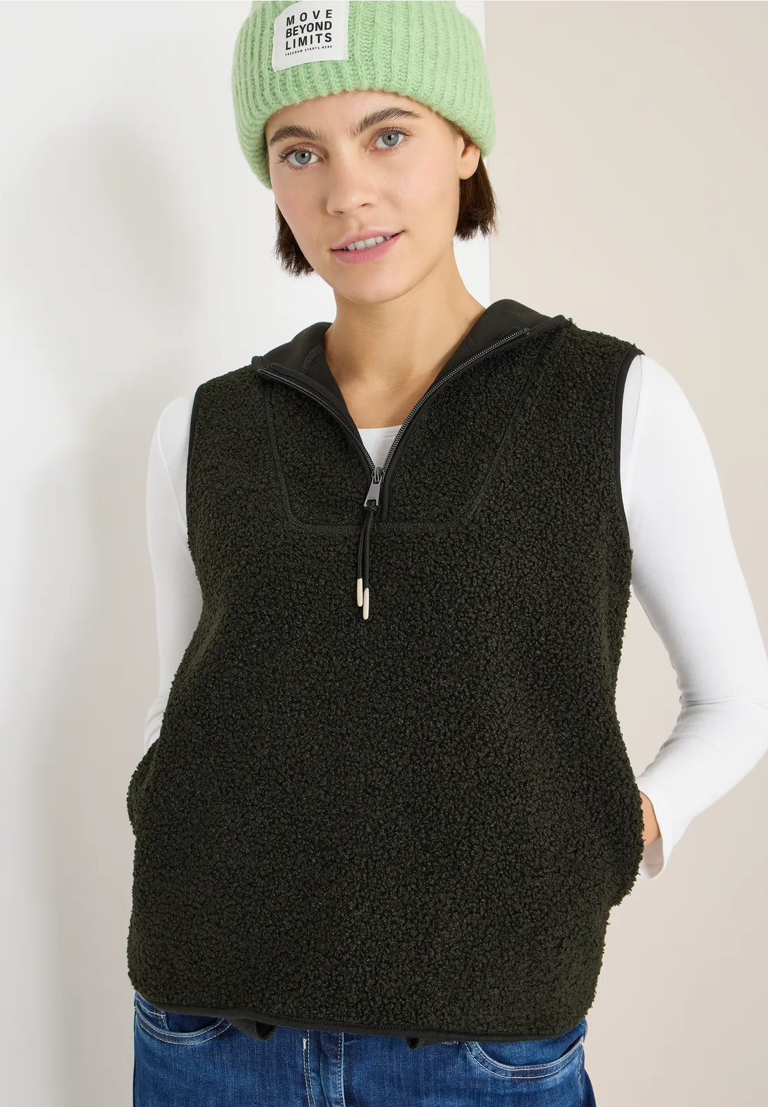 Cecil Teddy Troyer Vest - Raw Khaki