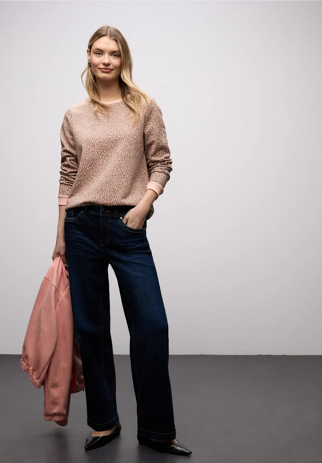 Street One Leo Sweatshirt - Light Apricot