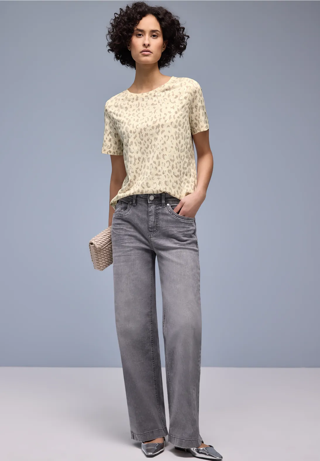 Street One Leo-Shirt mit Foliendetails - Light Terra Mocha