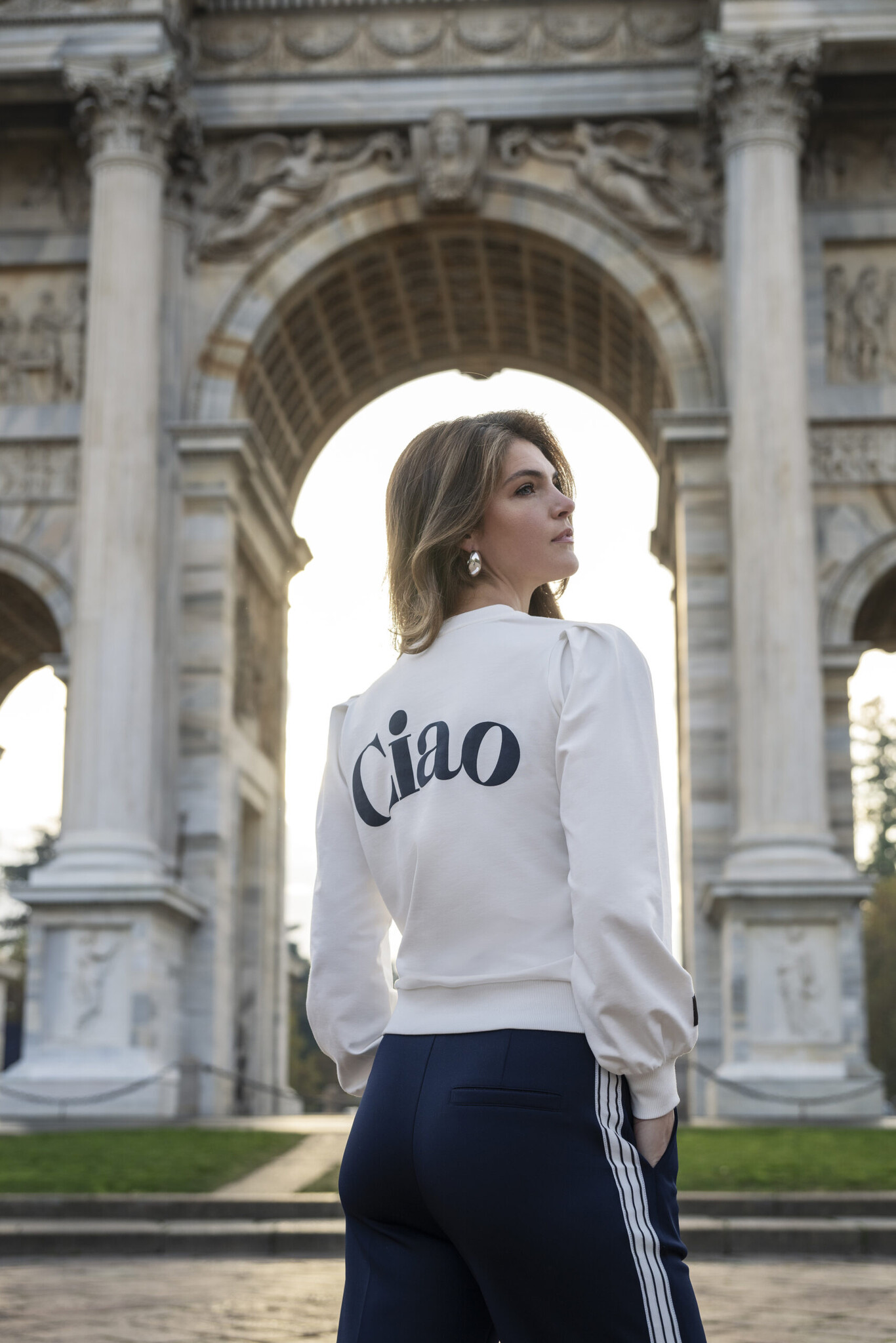Elvira Collections Backprint Sweater Ciao - Off White