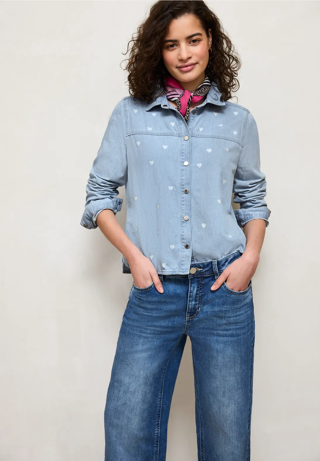 Street One Studio Hemdbluse mit Herzdetails - Light Blue Laser Washed