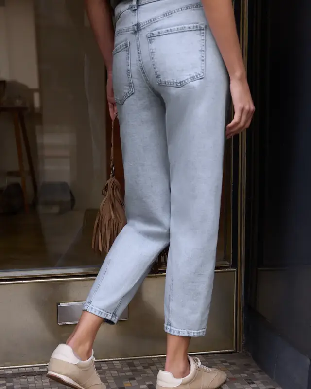 Street One Studio Mid Waist Barrel Leg Jeans - Bleached Wash