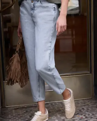 Street One Studio Mid Waist Barrel Leg Jeans - Bleached Wash