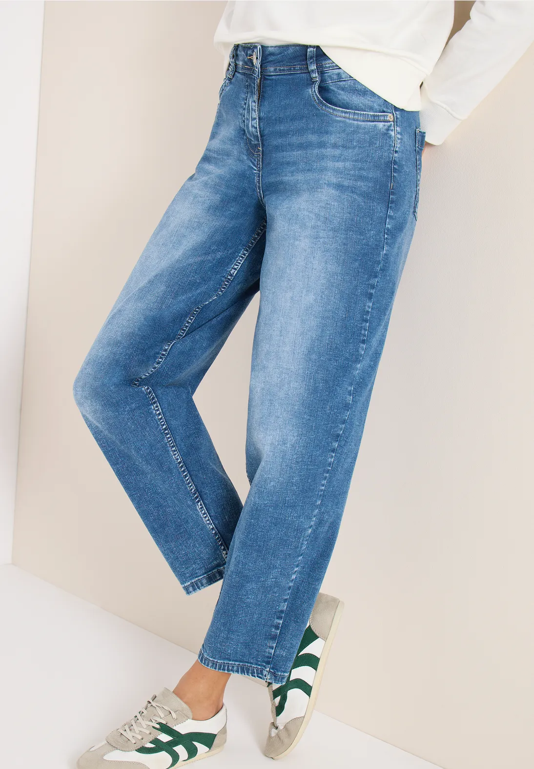 Cecil High Waist Barrel Leg Jeans Scarlett - Mid Blue Wash