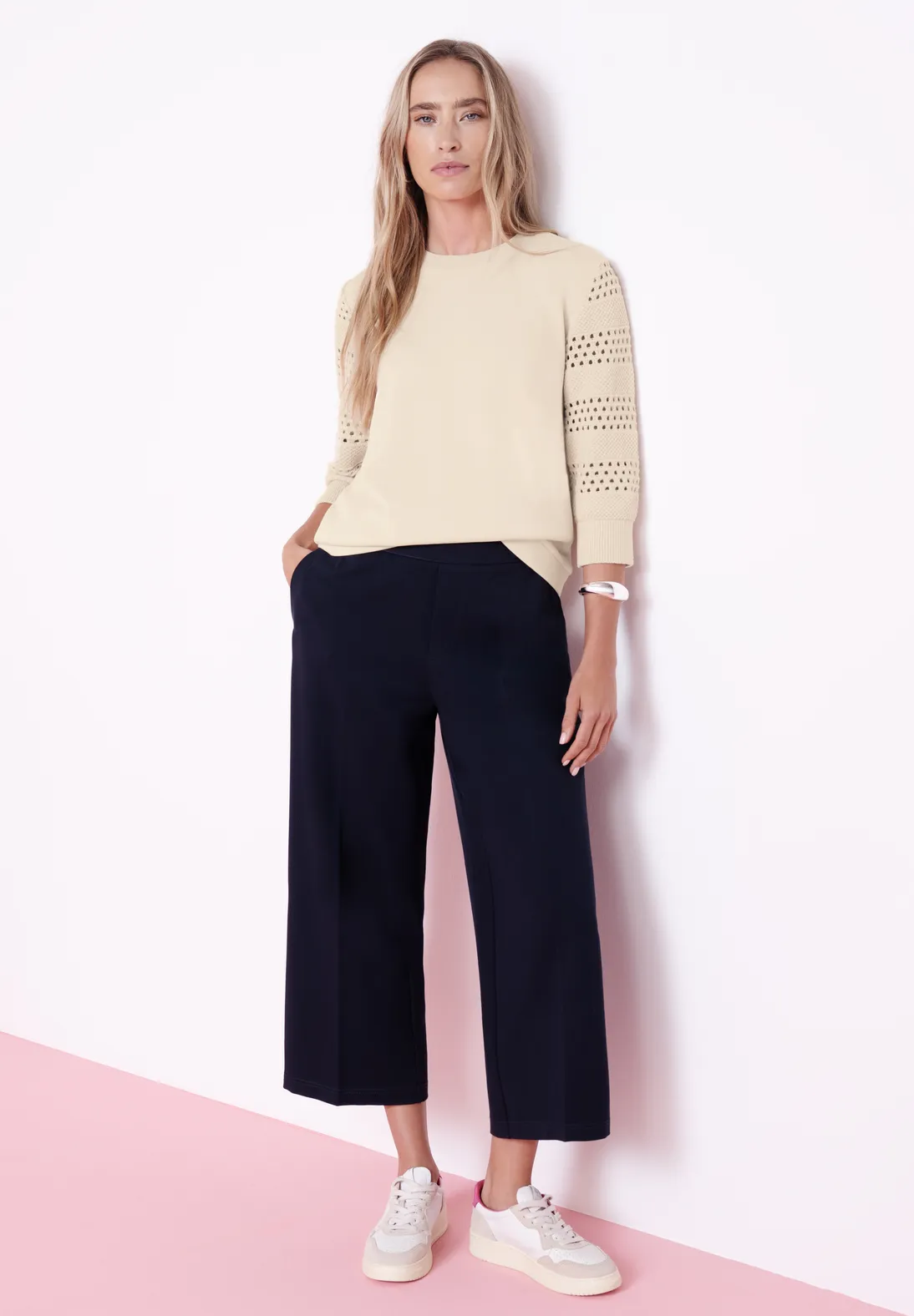 Street One Shirt mit Lochmuster-Ärmeln - Smoke Beige