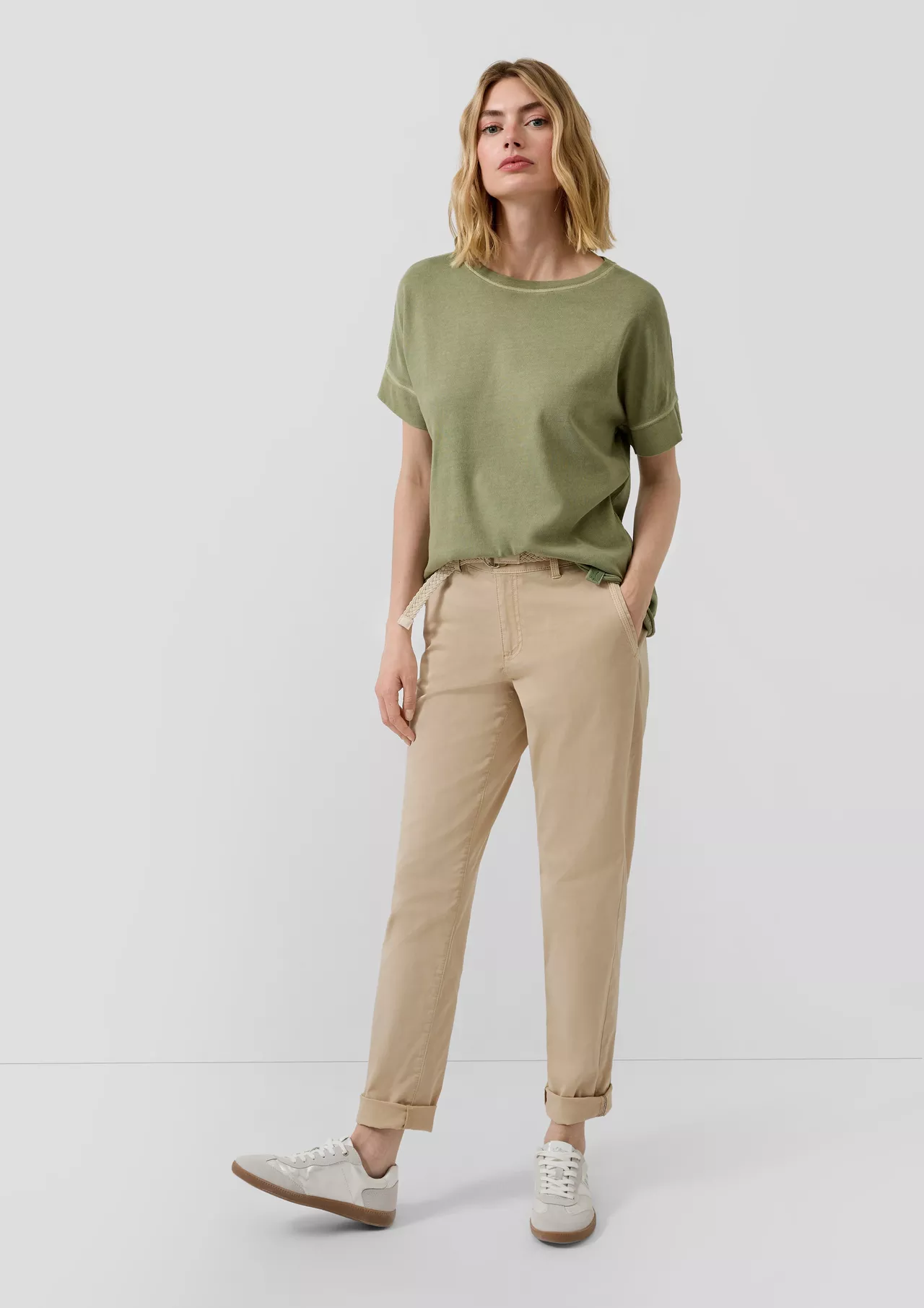 Chino met gevlochten riem en garment dye - Olijfgroen | s.Oliver Chino met gevlochten riem en garment dye - Olijfgroen | s.Oliver